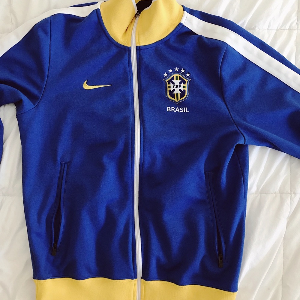 brazil nike zip up